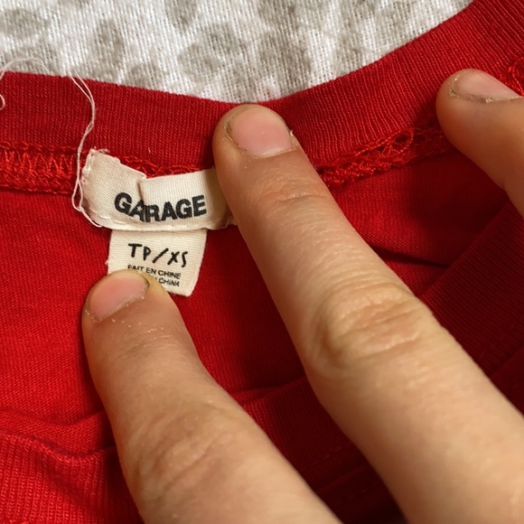 crop top - Picture 2 of 4